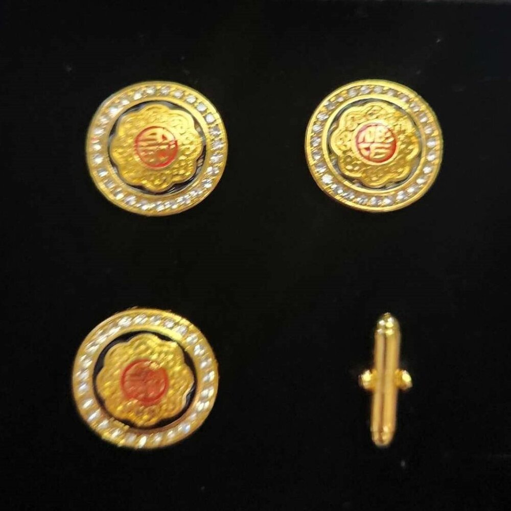 SADDLE BLANKET LINKS "Dynasty" Gold & Red Holds HORSE SHOW NUMBERS NEW in Box